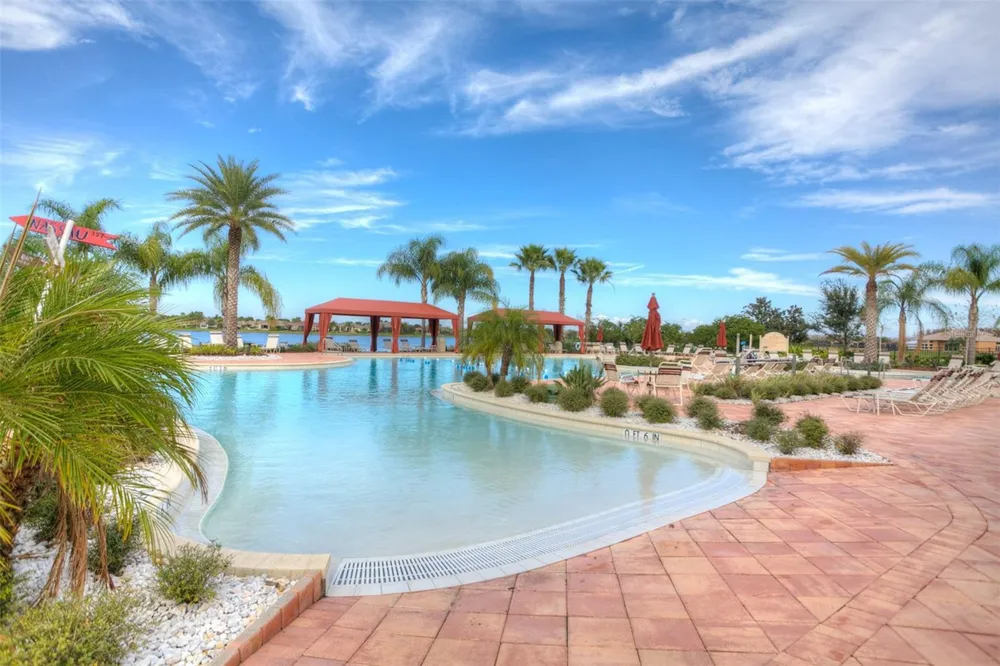4952 SANDY GLEN WAY Wimauma, FL 33598