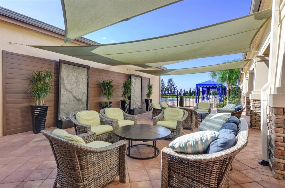 4952 SANDY GLEN WAY Wimauma, FL 33598