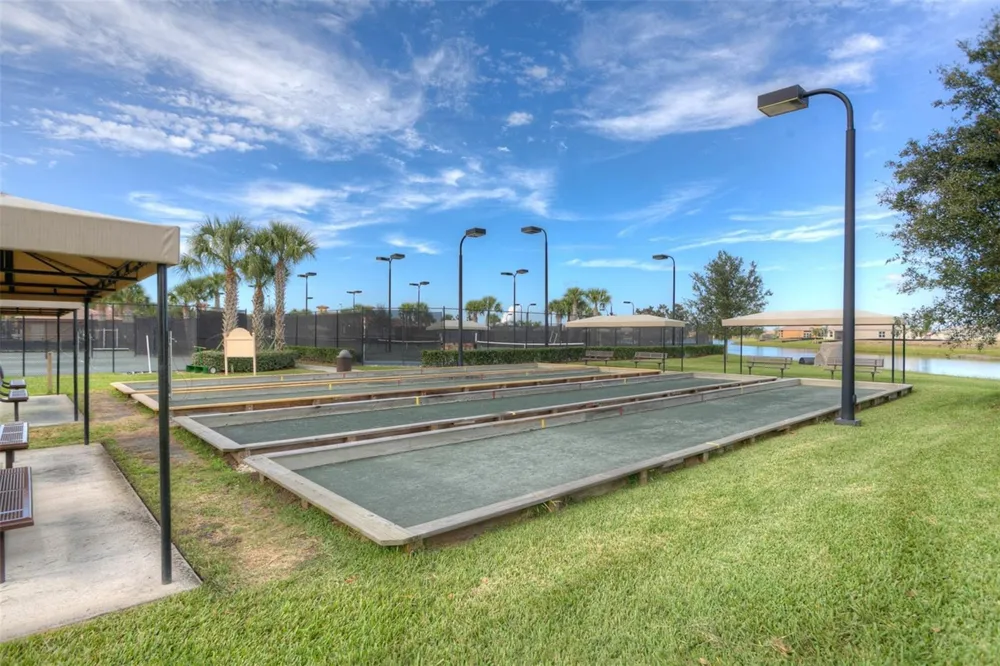 4952 SANDY GLEN WAY Wimauma, FL 33598