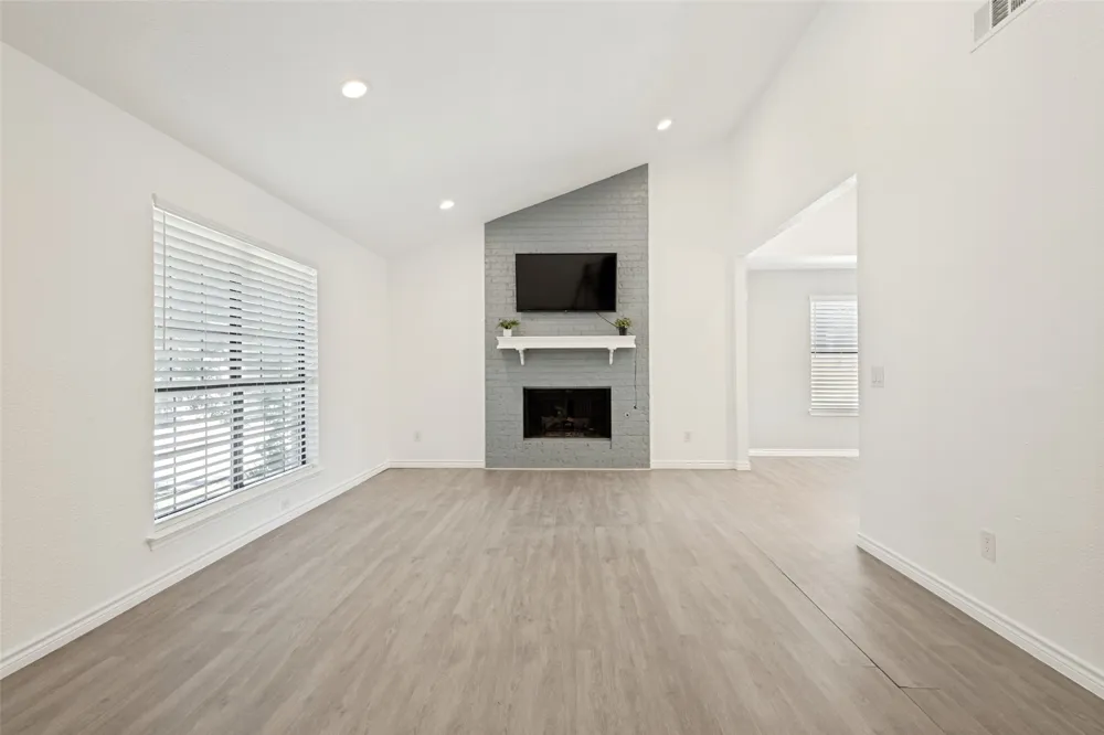 1203 S College Street McKinney, TX 75069