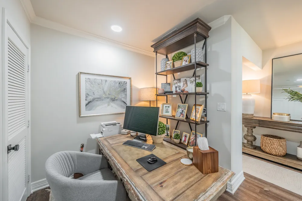 500 Throckmorton Street #1406 Fort Worth, TX 76102
