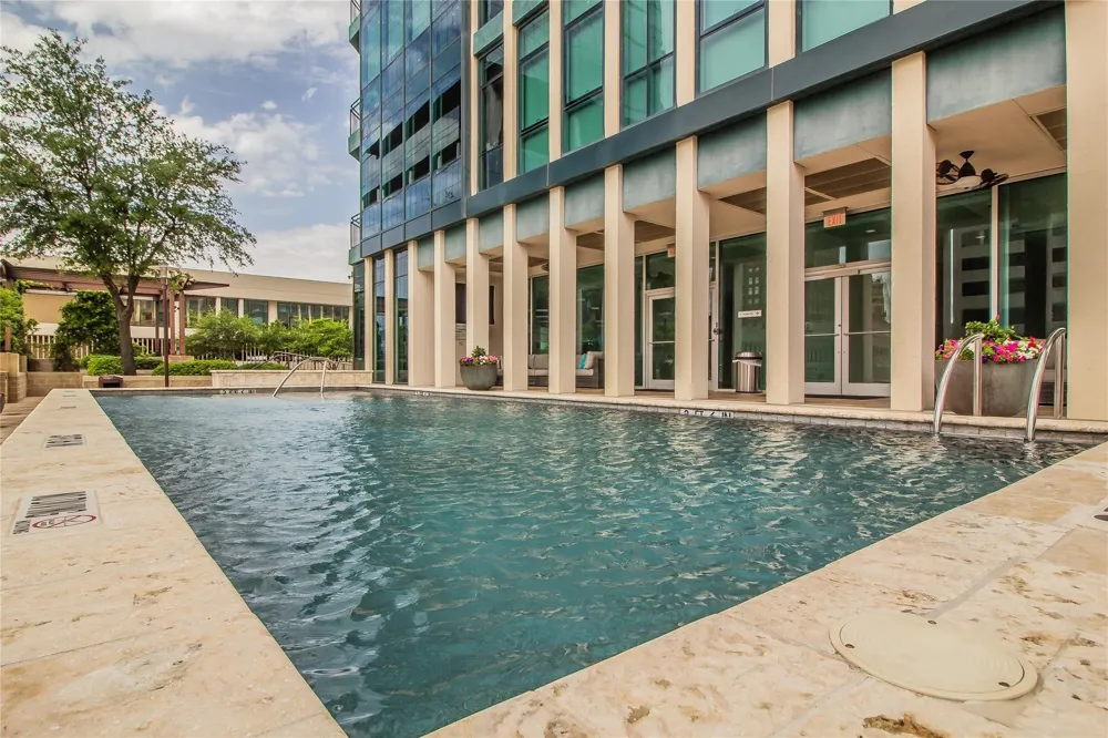 500 Throckmorton Street #1406 Fort Worth, TX 76102
