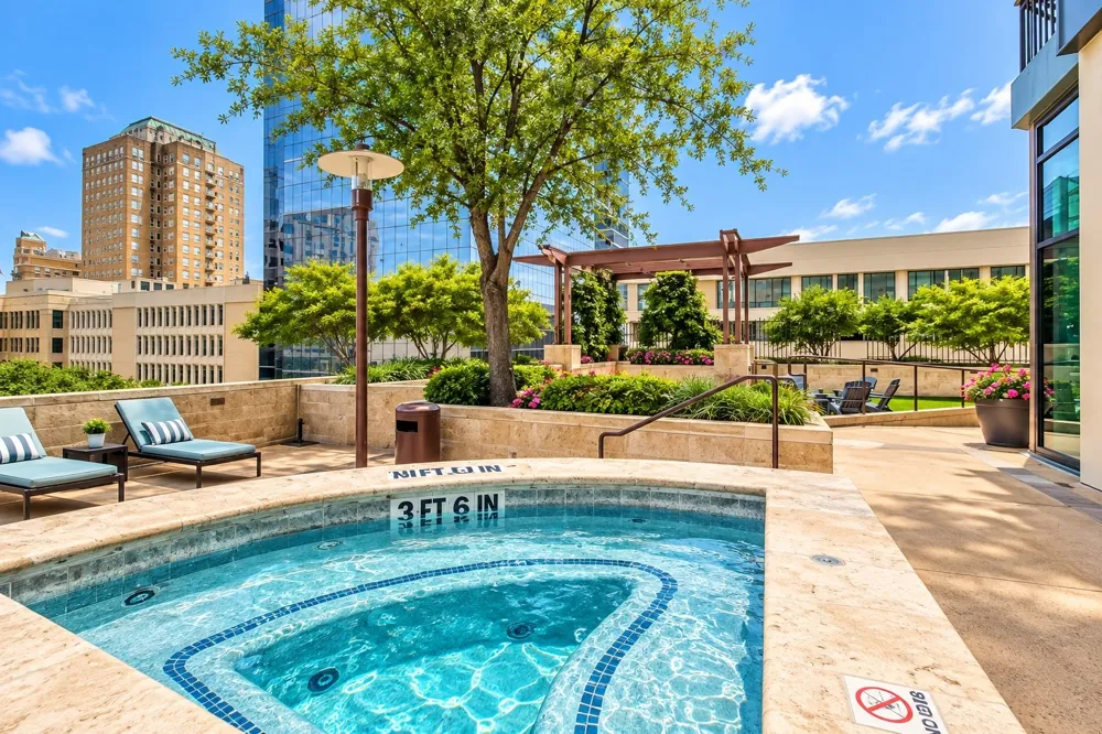 500 Throckmorton Street #1406 Fort Worth, TX 76102