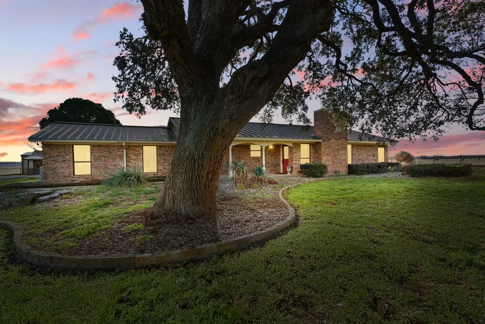 401 Hubbard Lane Lipan, TX 76462