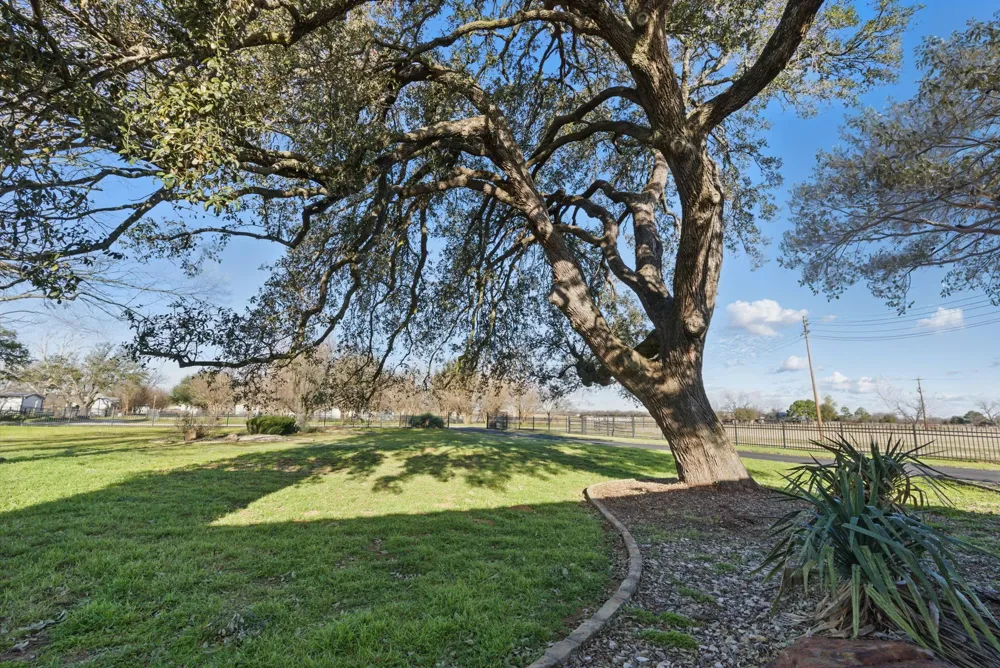 401 Hubbard Lane Lipan, TX 76462