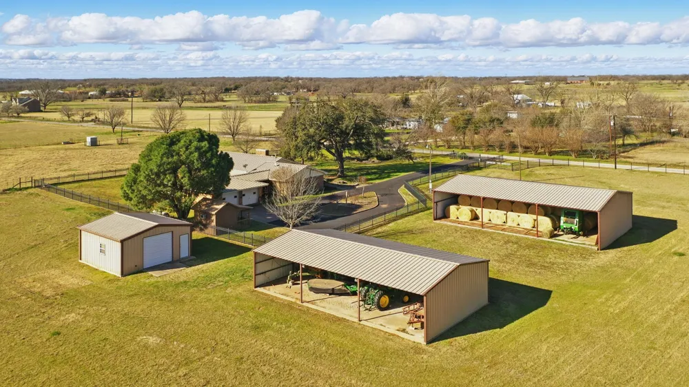401 Hubbard Lane Lipan, TX 76462