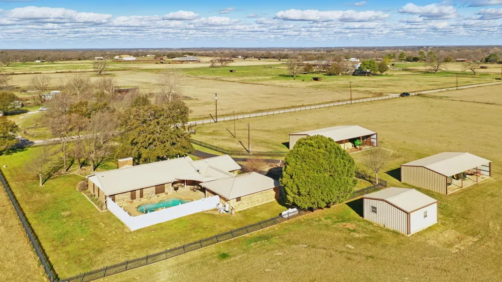 401 Hubbard Lane Lipan, TX 76462