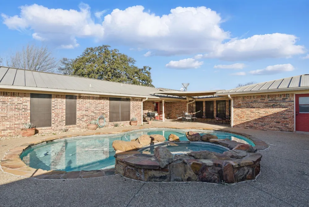 401 Hubbard Lane Lipan, TX 76462