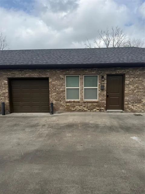 312 Ormsby Street #314