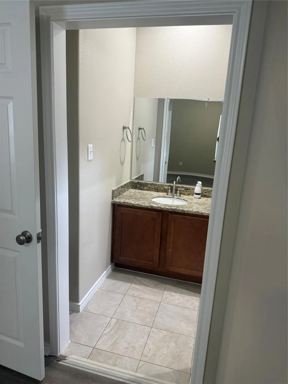 312 Ormsby Street #314 Alvin, TX 77511