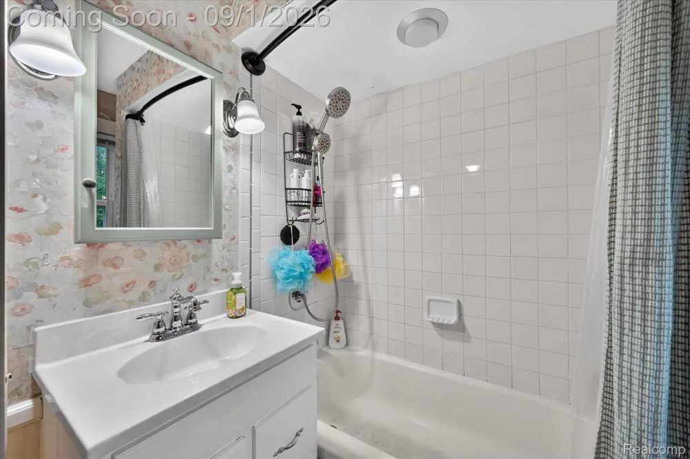 1416 17th Street Port Huron City, MI 48060