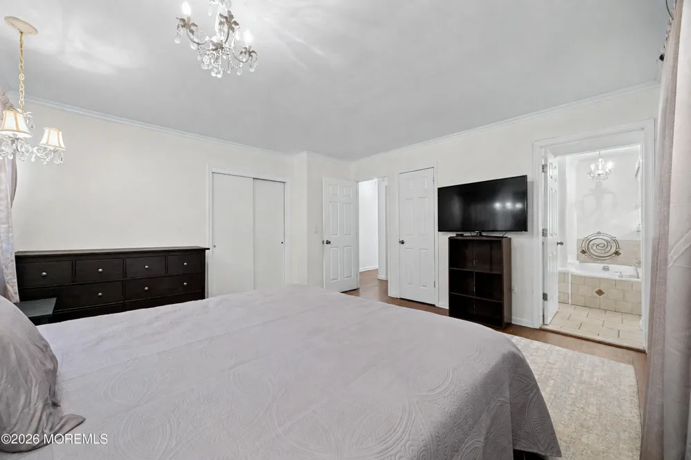 524 Lloyd Road Matawan, NJ 07747