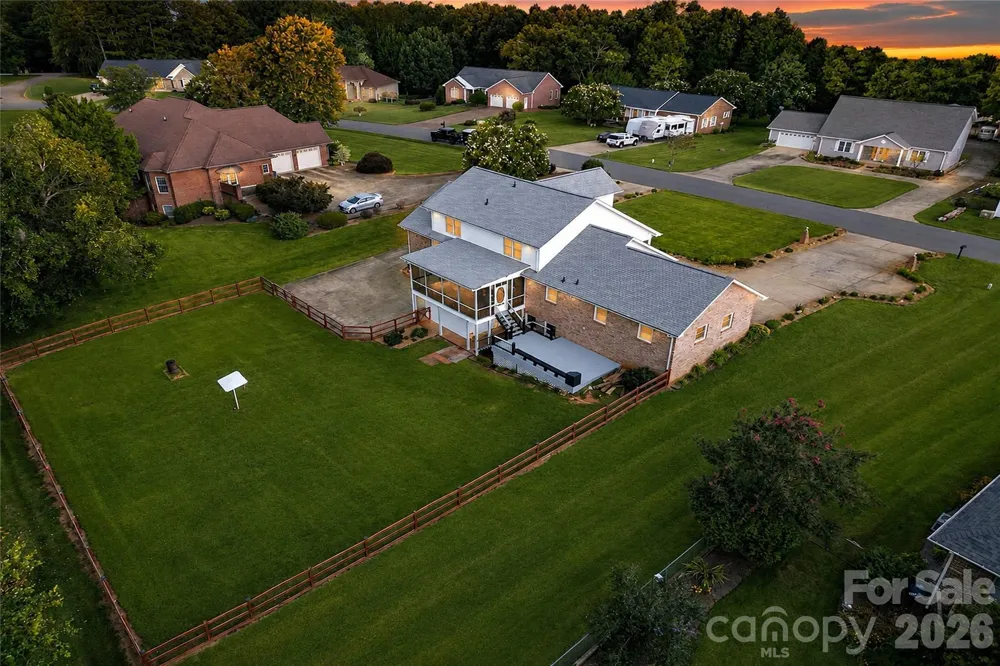 5725 Gunpowder Road Granite Falls, NC 28630