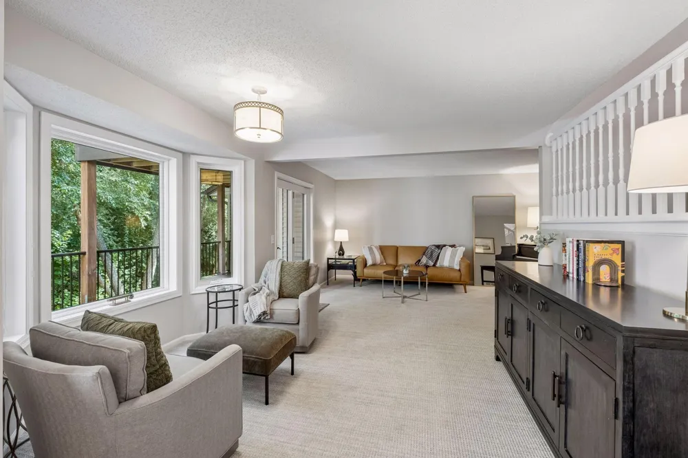 3696 Widgeon Way Eagan, MN 55123