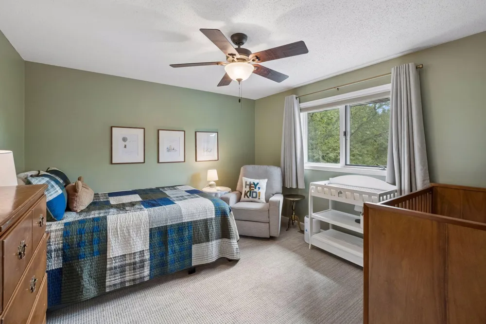 3696 Widgeon Way Eagan, MN 55123