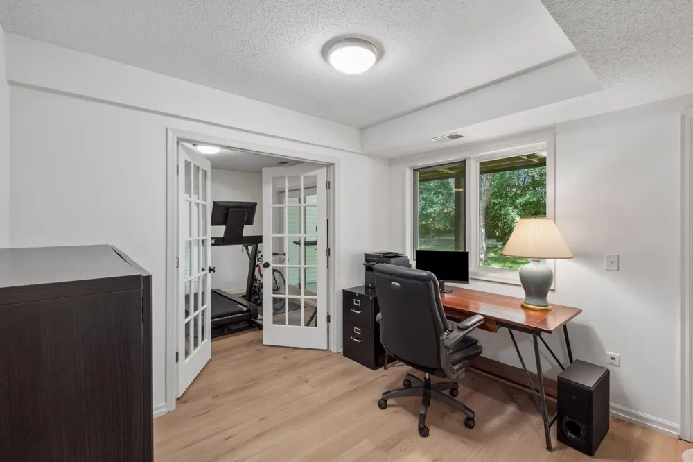 3696 Widgeon Way Eagan, MN 55123