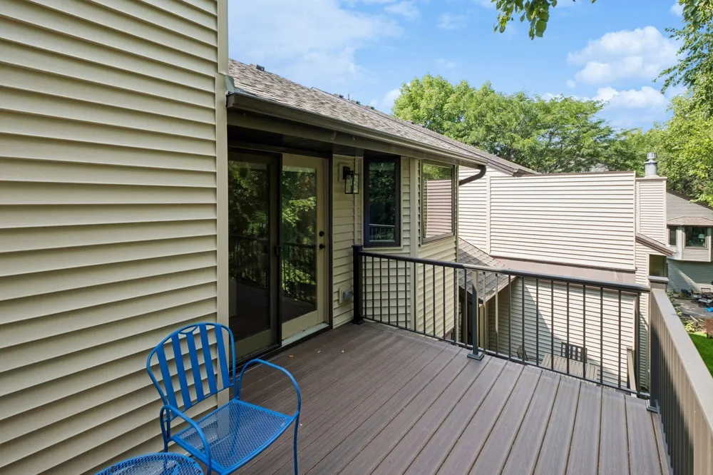 3696 Widgeon Way Eagan, MN 55123