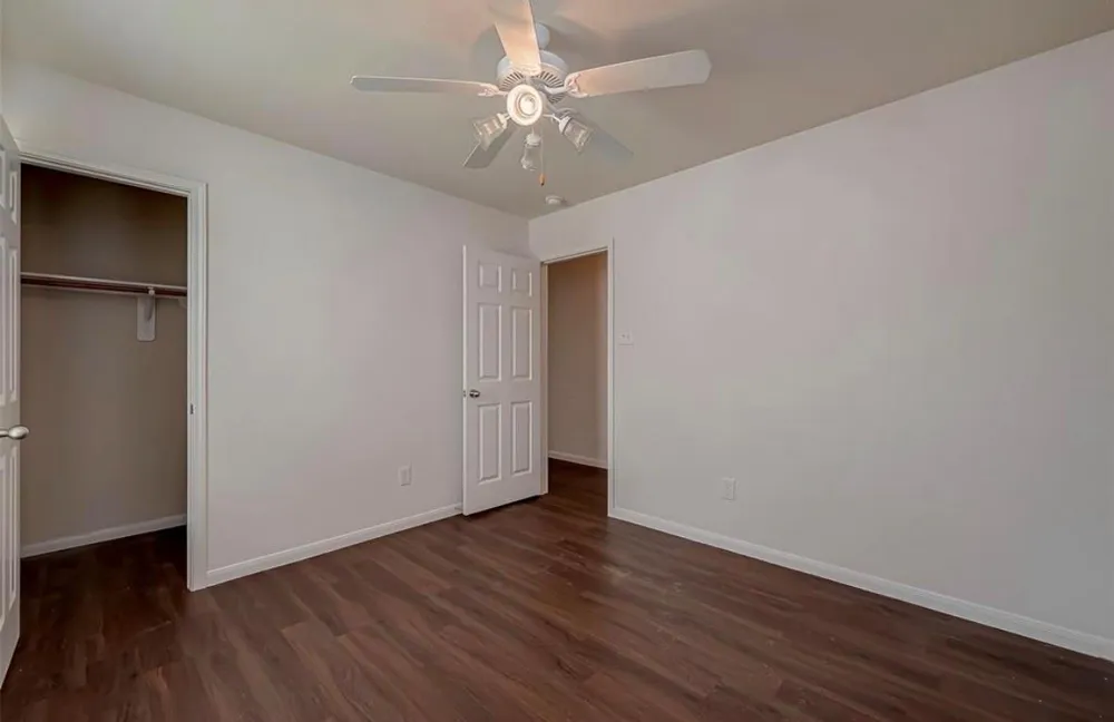 5242 Espuela Lane Baytown, TX 77521