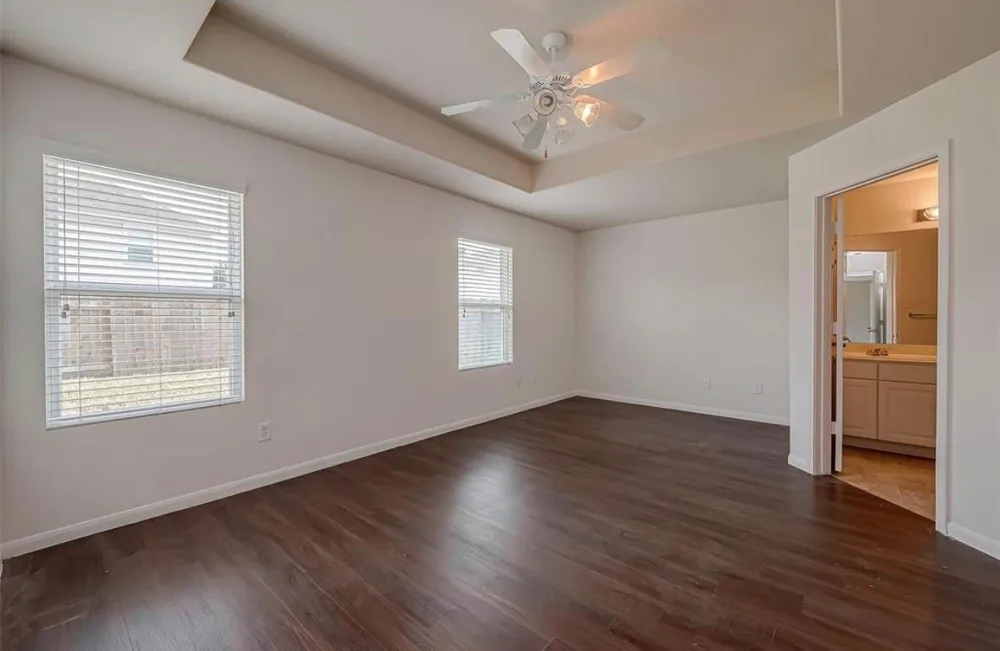 5242 Espuela Lane Baytown, TX 77521