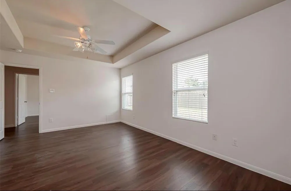 5242 Espuela Lane Baytown, TX 77521
