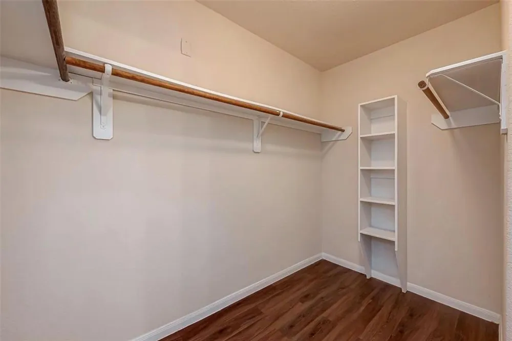 5242 Espuela Lane Baytown, TX 77521