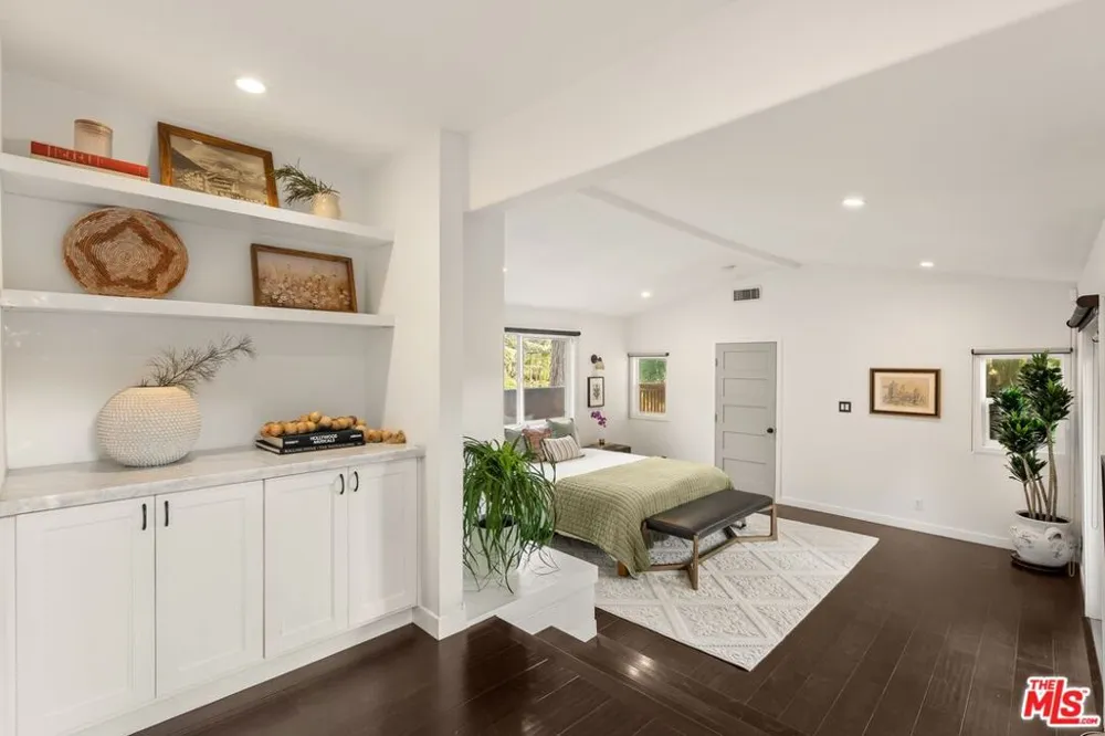 1155 Isabel Street Los Angeles, CA 90065
