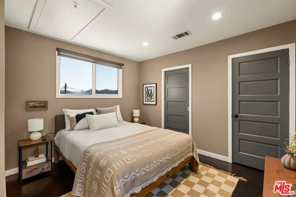 1155 Isabel Street Los Angeles, CA 90065