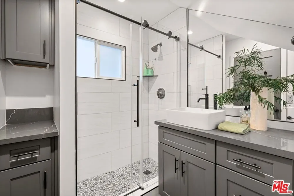 1155 Isabel Street Los Angeles, CA 90065