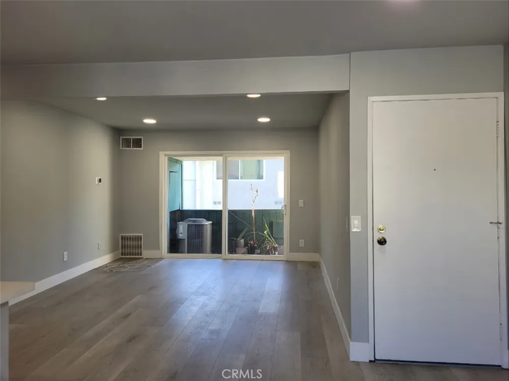 15233 Santa Gertrudes Avenue #V104 La Mirada, CA 90638