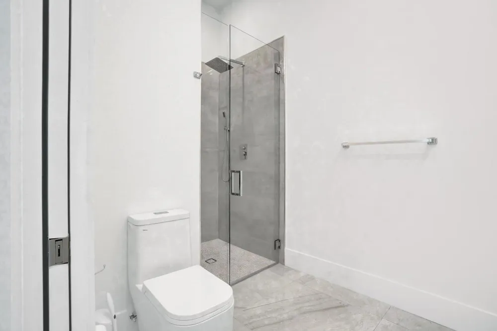 2517 Oceanview Avenue E Delray Beach, FL 33444