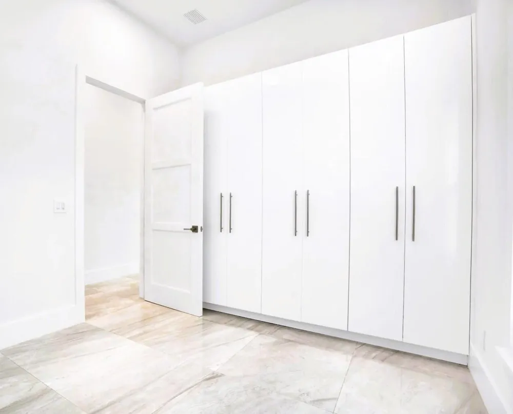 2517 Oceanview Avenue E Delray Beach, FL 33444