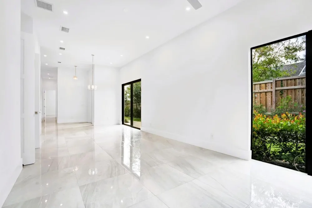 2517 Oceanview Avenue E Delray Beach, FL 33444