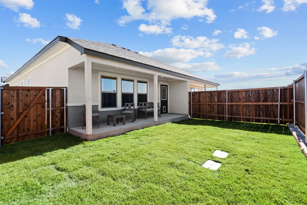 4770 Luxe Lane #304B Denton, TX 76207