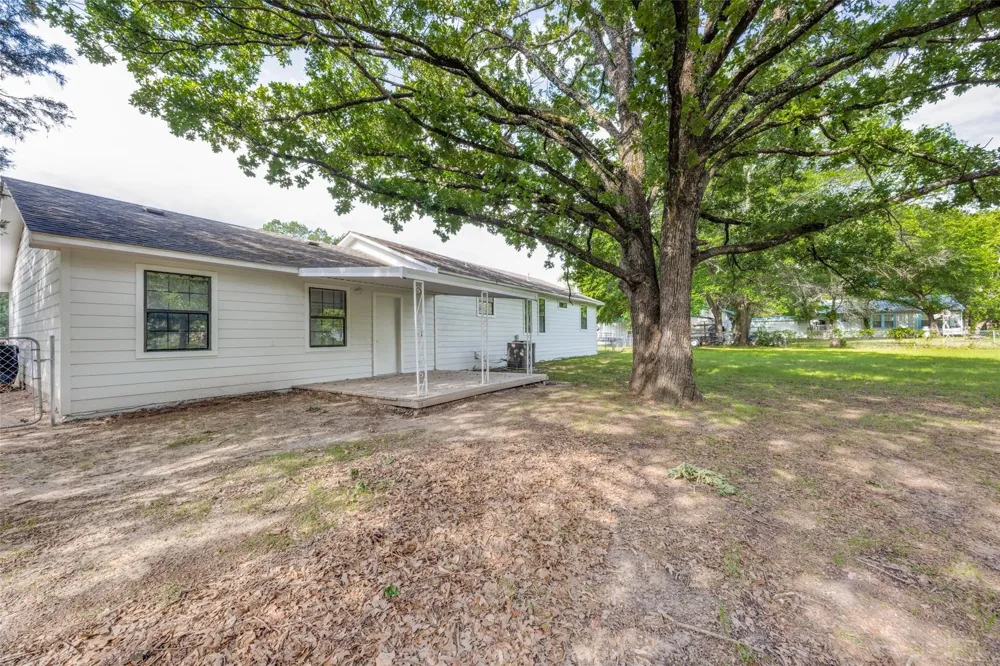 1509 Mitchell Drive Bonham, TX 75418