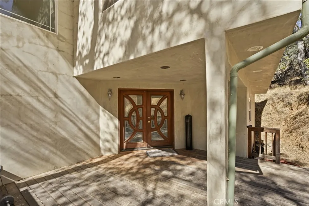 10737 Crestview Clearlake, CA 95422