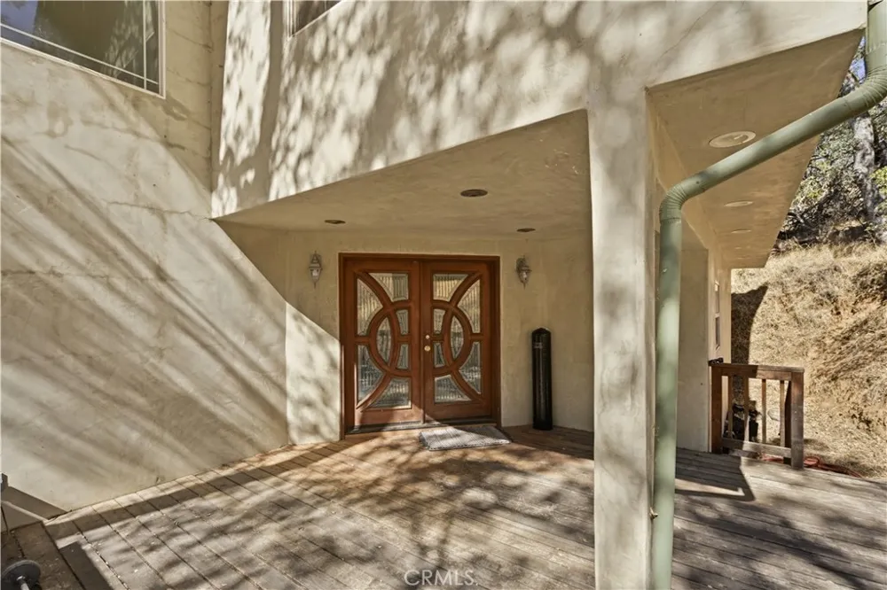 10737 Crestview Clearlake, CA 95422