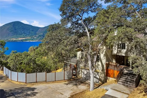 10737 Crestview