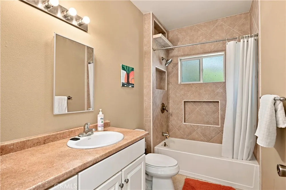 10737 Crestview Clearlake, CA 95422