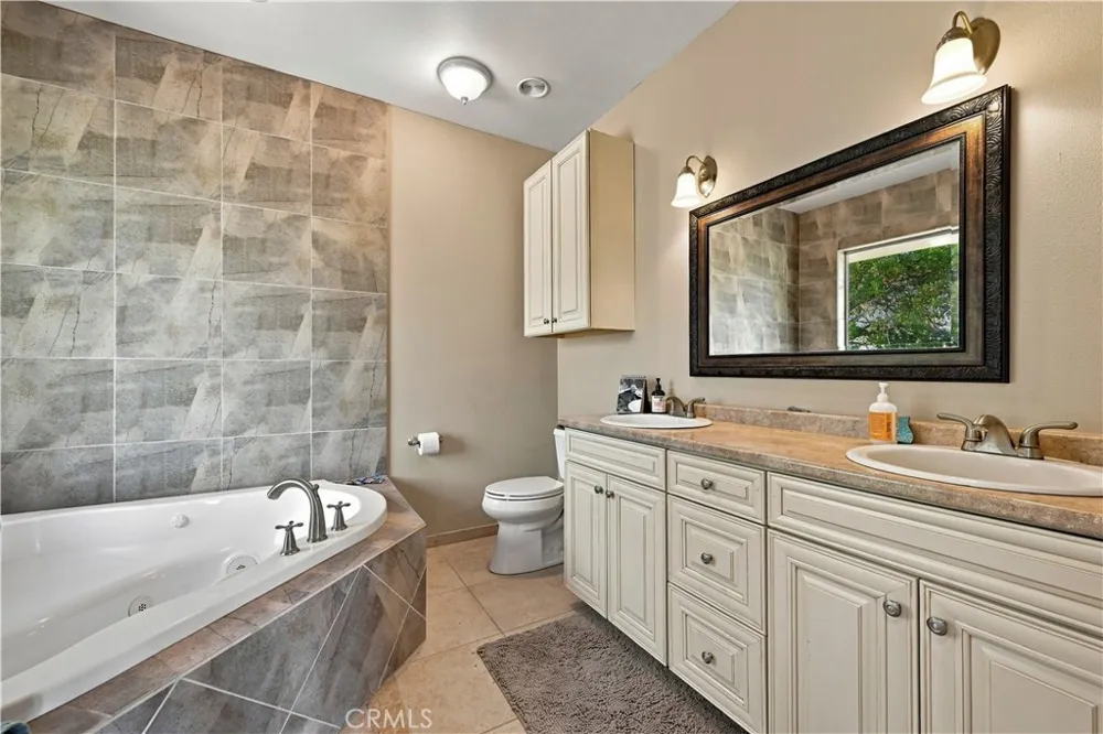 10737 Crestview Clearlake, CA 95422