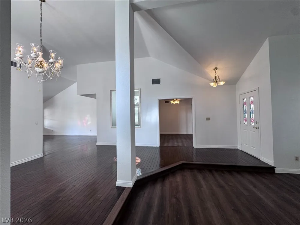 9713 Cascade Falls Avenue Las Vegas, NV 89117