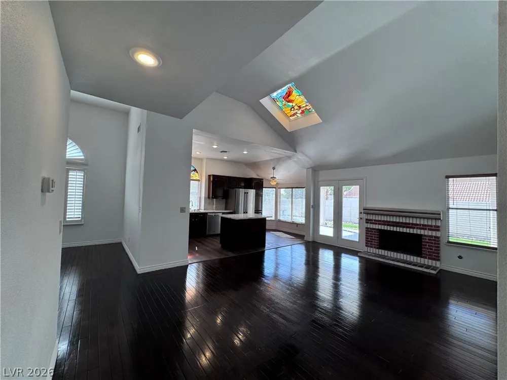 9713 Cascade Falls Avenue Las Vegas, NV 89117