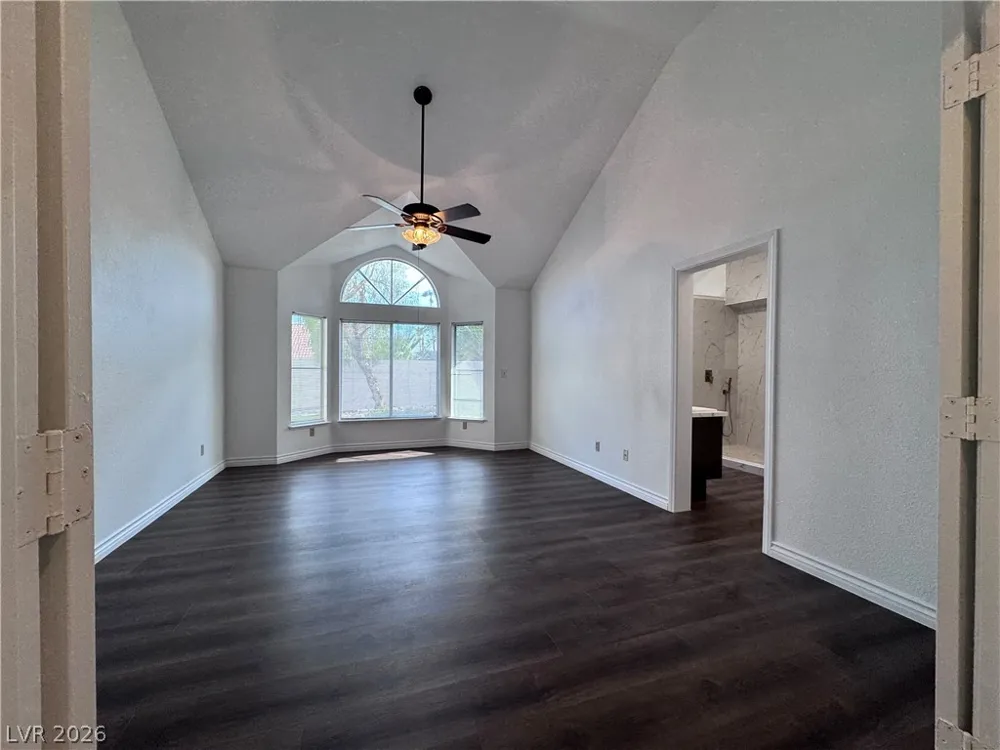 9713 Cascade Falls Avenue Las Vegas, NV 89117
