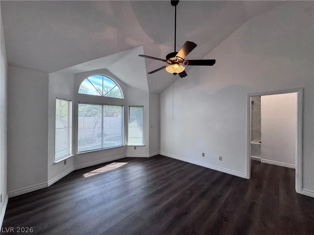 9713 Cascade Falls Avenue Las Vegas, NV 89117