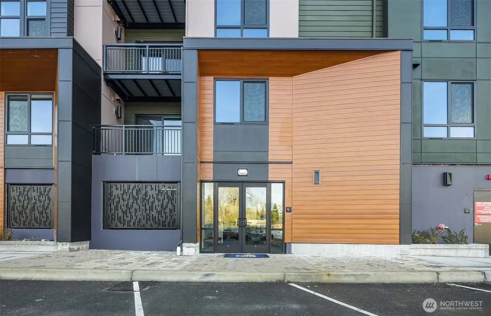 6949 NE 184th Lane #309 Kenmore, WA 98028