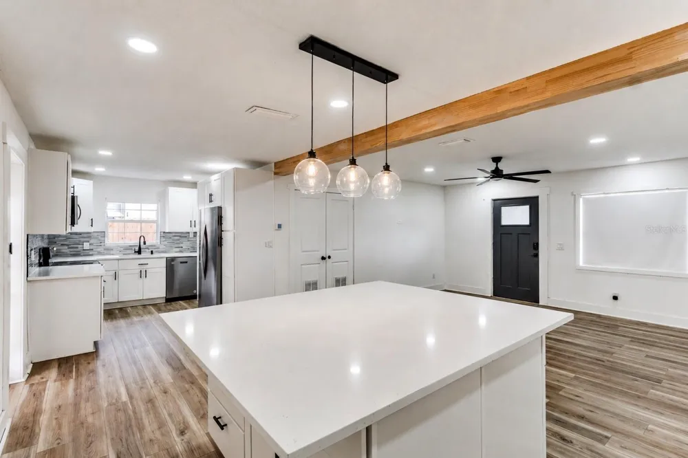 113 INWOOD CIRCLE Brandon, FL 33510