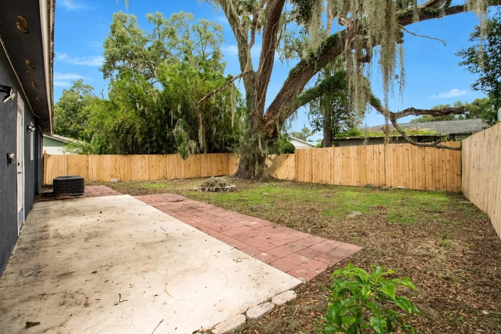 113 INWOOD CIRCLE Brandon, FL 33510