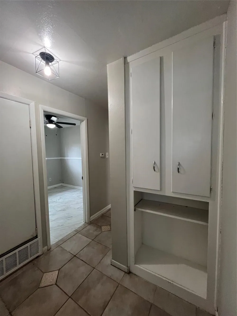 817 W Barron Avenue Everman, TX 76140