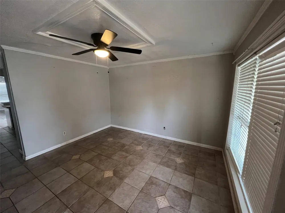 817 W Barron Avenue Everman, TX 76140