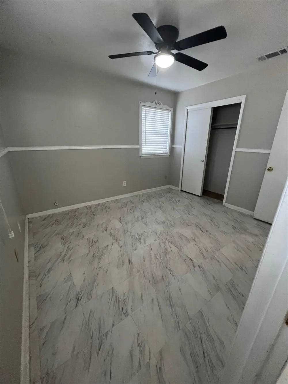 817 W Barron Avenue Everman, TX 76140
