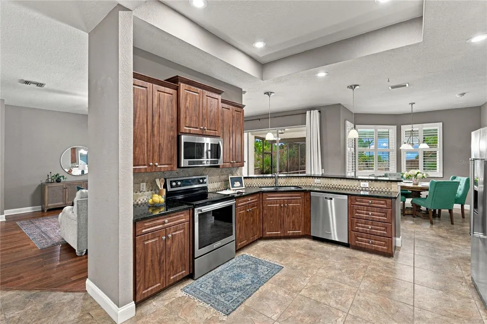 4968 STONECREST DRIVE Lakeland, FL 33813